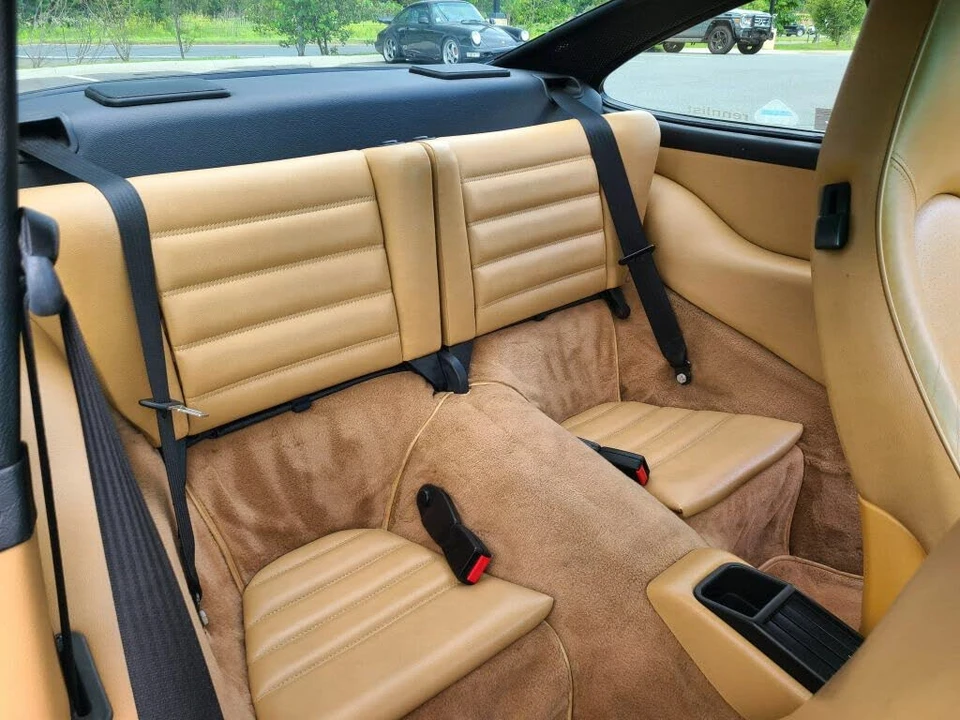 1991 Porsche 964 Carrera 4 - Image 26 of 31