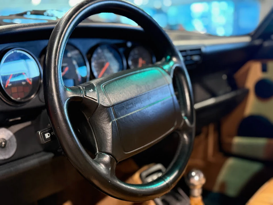 1991 Porsche 964 Carrera 4 - Image 20 of 31