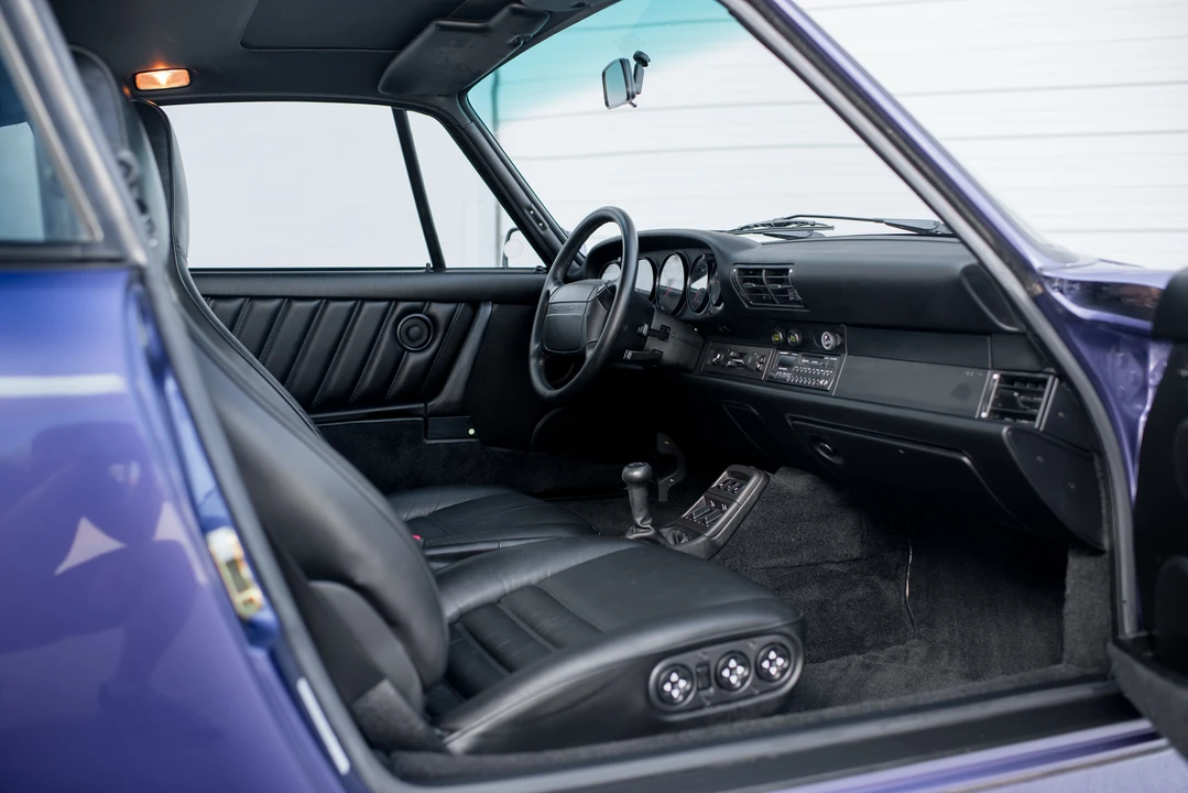 1991 Porsche 964 Carrera 4 - Image 29 of 31