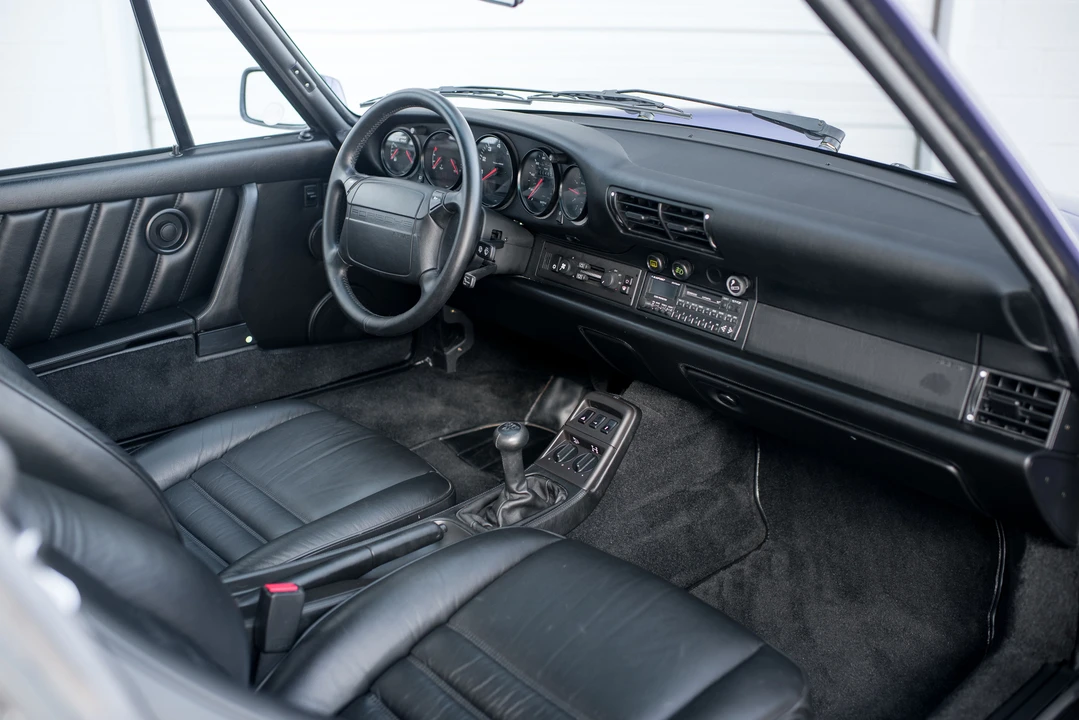 1991 Porsche 964 Carrera 4 - Image 28 of 31