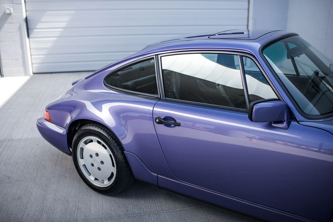 1991 Porsche 964 Carrera 4 - Image 25 of 31