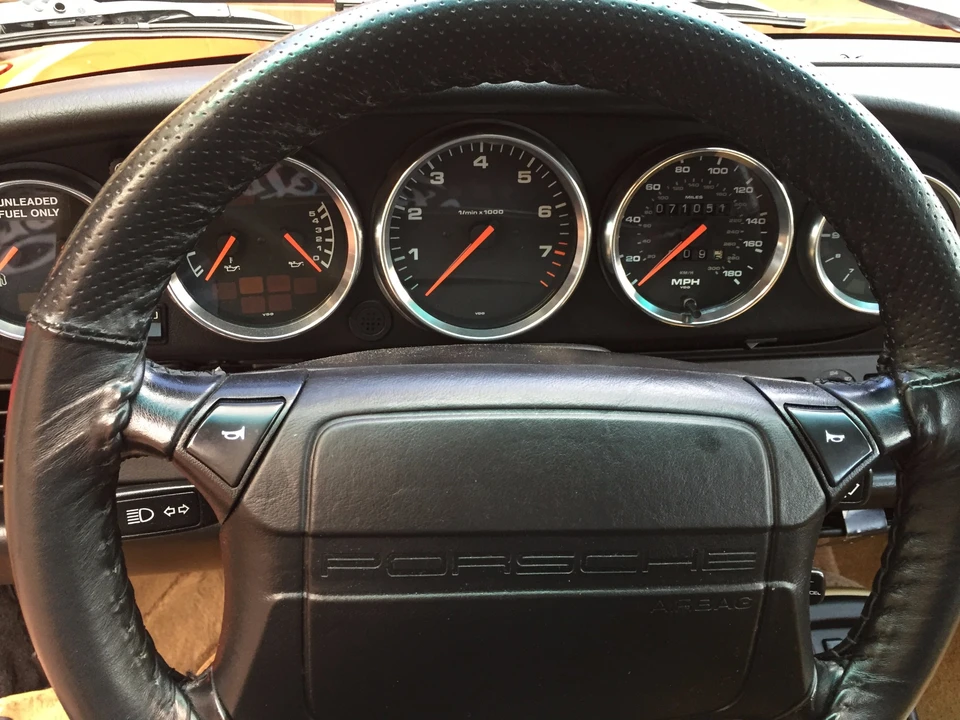 1991 Porsche 964 Carrera 4 - Image 28 of 31