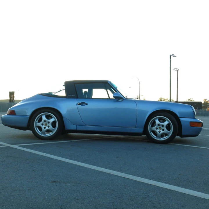 1991 Porsche 964 Carrera 4 - Image 9 of 31