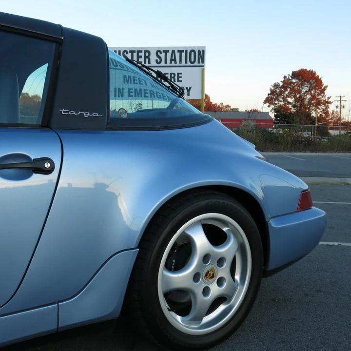 1991 Porsche 964 Carrera 4 - Image 18 of 31