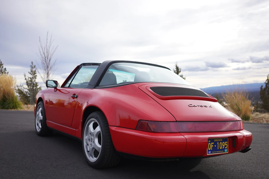 1991 Porsche 964 Carrera 4 - Image 8 of 31