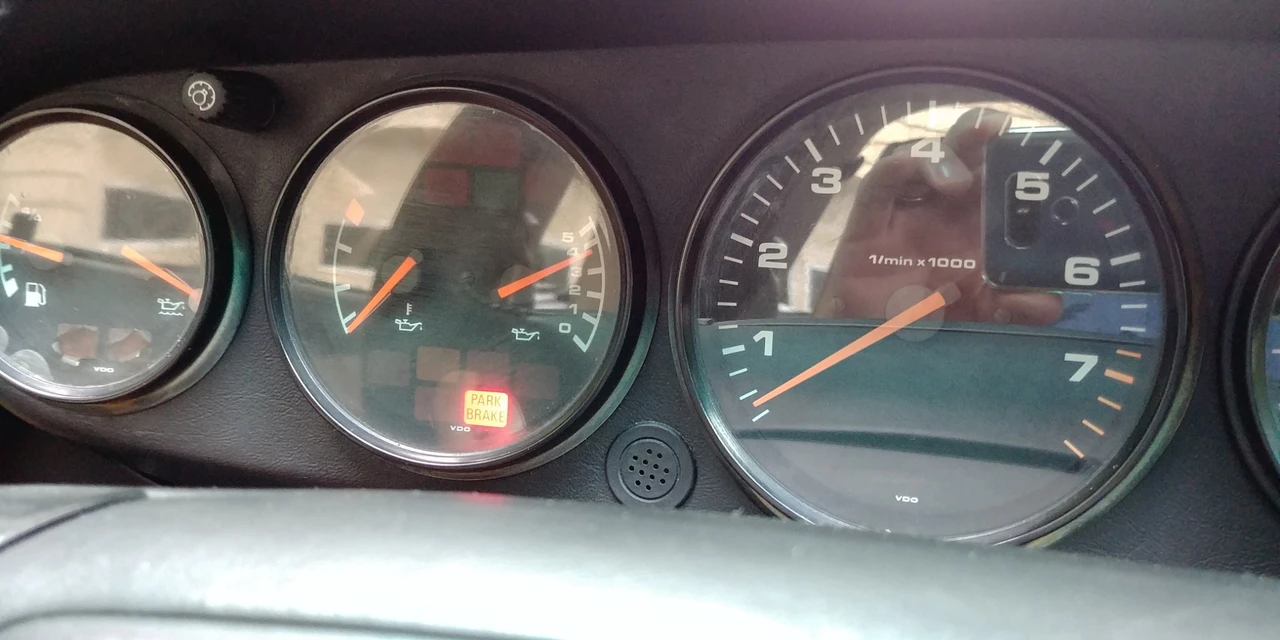 1991 Porsche 964 Carrera 4 - Image 18 of 31