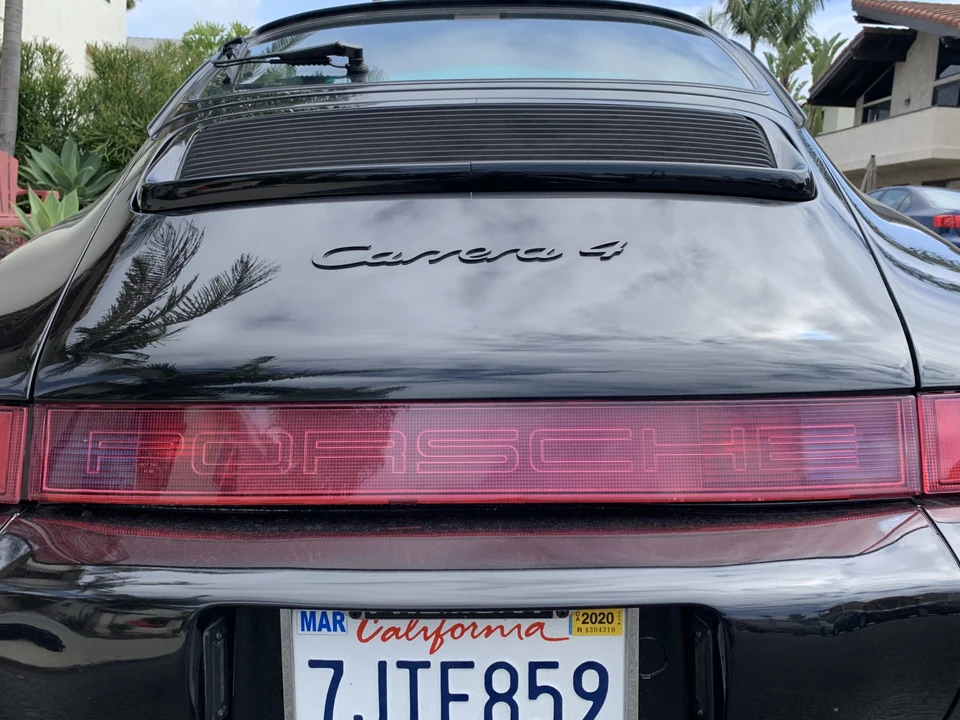 1991 Porsche 964 Carrera 4 - Image 17 of 31