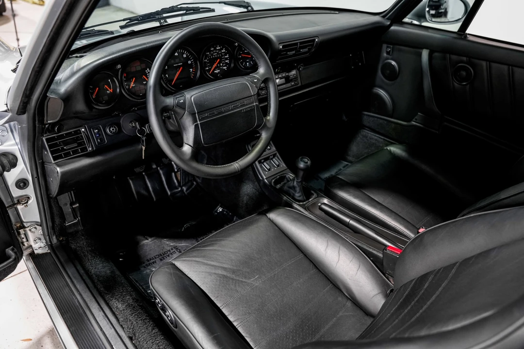 1991 Porsche 964 Carrera 4 - Image 9 of 12