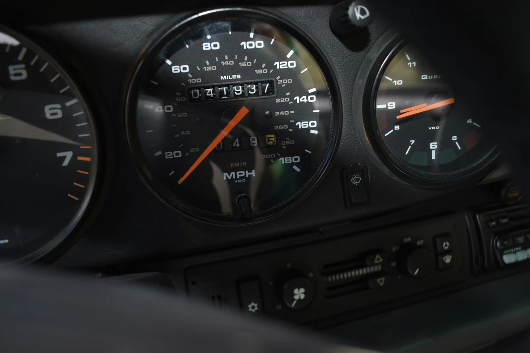 1991 Porsche 964 Carrera 4 - Image 3 of 29