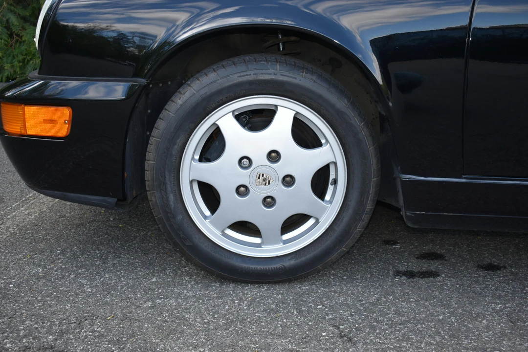 1991 Porsche 964 Carrera 4 - Image 9 of 29