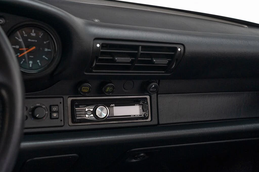1991 Porsche 964 Carrera - Image 22 of 31