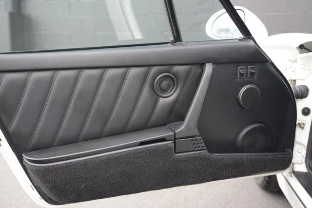 1991 Porsche 964 Carrera - Image 13 of 31