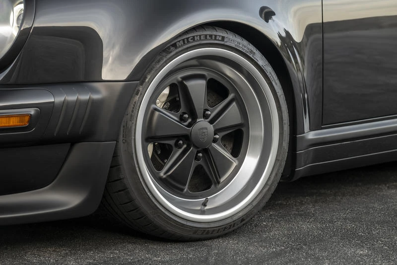 1991 Porsche Reimagined by Singer - Image 12 of 31