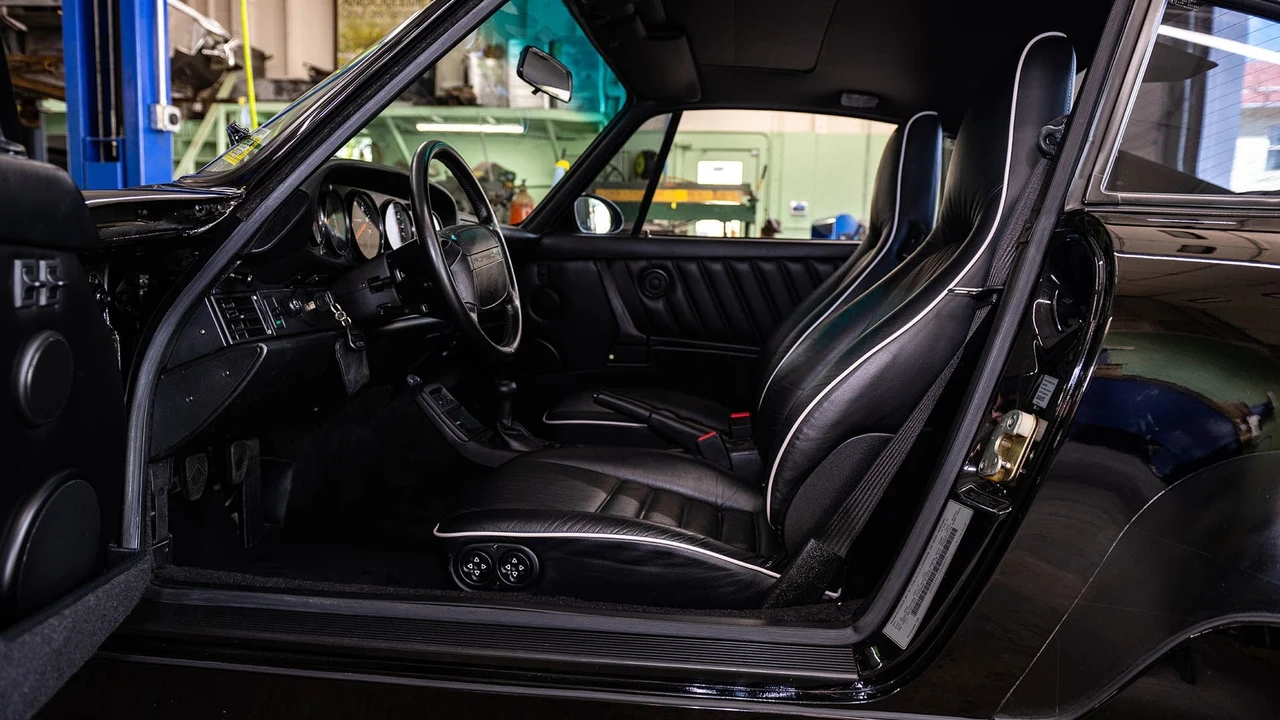 1991 Porsche 964 Turbo - Image 9 of 31