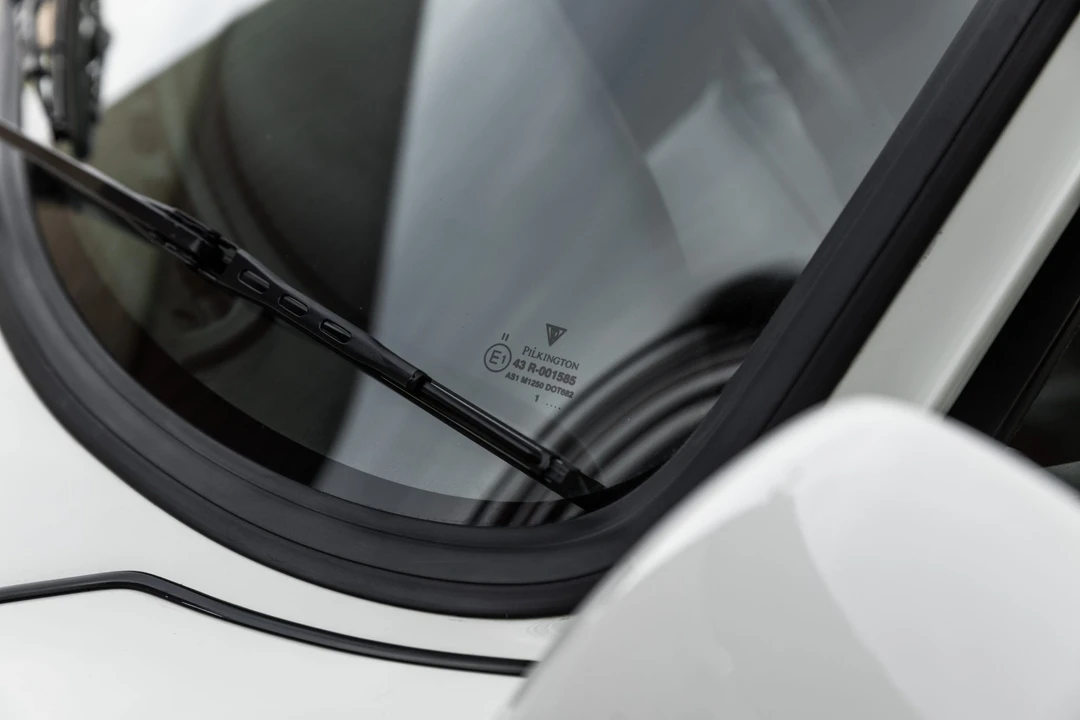 1991 Porsche 964 Turbo - Image 26 of 31