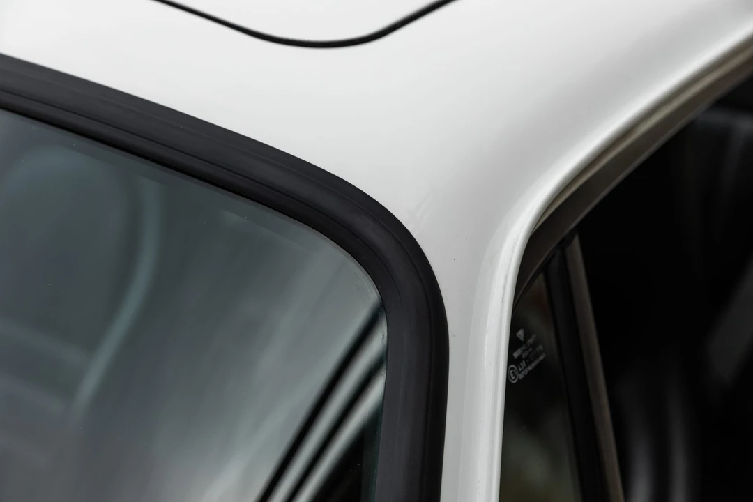 1991 Porsche 964 Turbo - Image 27 of 31