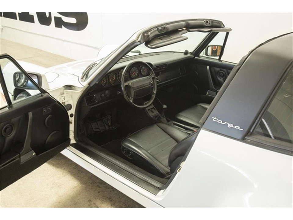 1991 Porsche 964 Carrera - Image 10 of 31