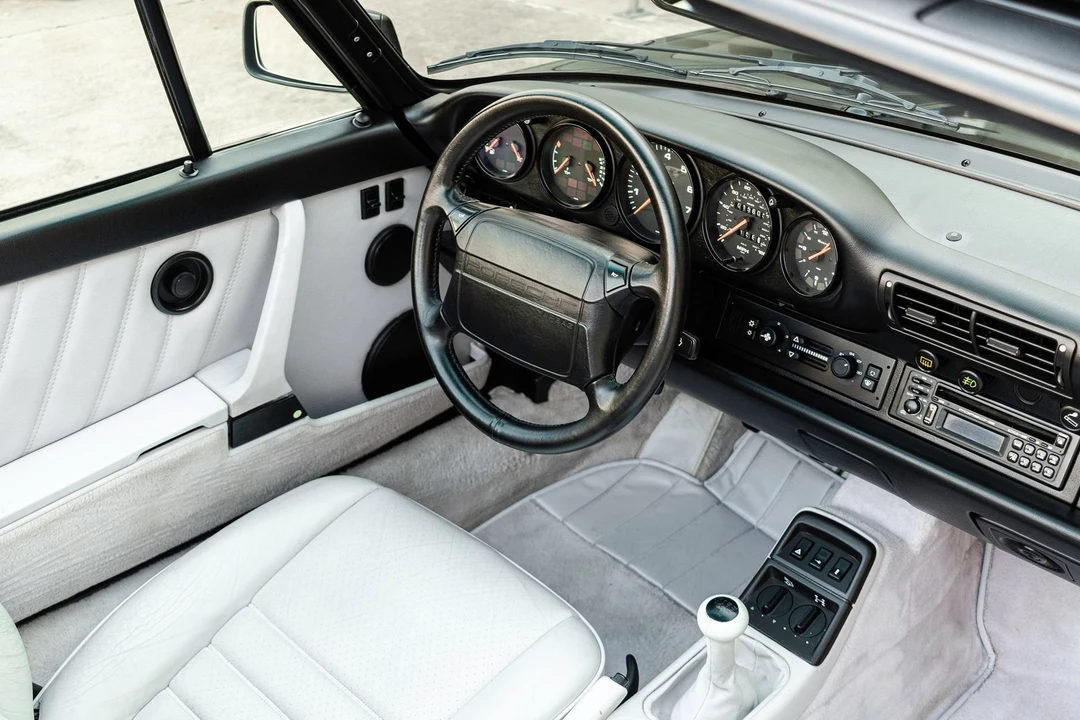 1991 Porsche 964 Carrera 4 - Image 16 of 21