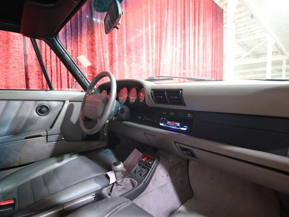 1991 Porsche 964 Carrera 4 - Image 17 of 18