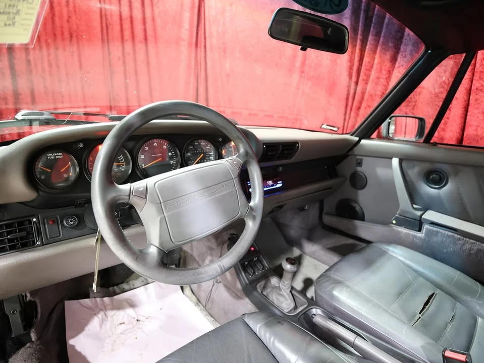 1991 Porsche 964 Carrera 4 - Image 10 of 18