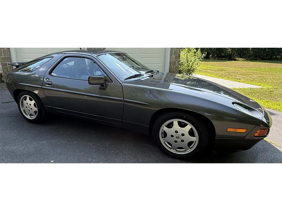 1991 Porsche 928 S4 - Image 2 of 31