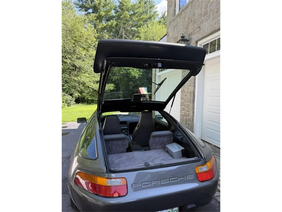 1991 Porsche 928 S4 - Image 28 of 31