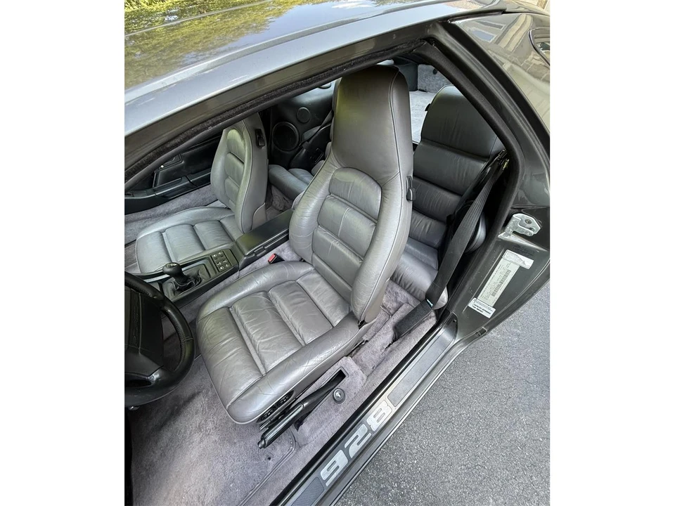 1991 Porsche 928 S4 - Image 14 of 31