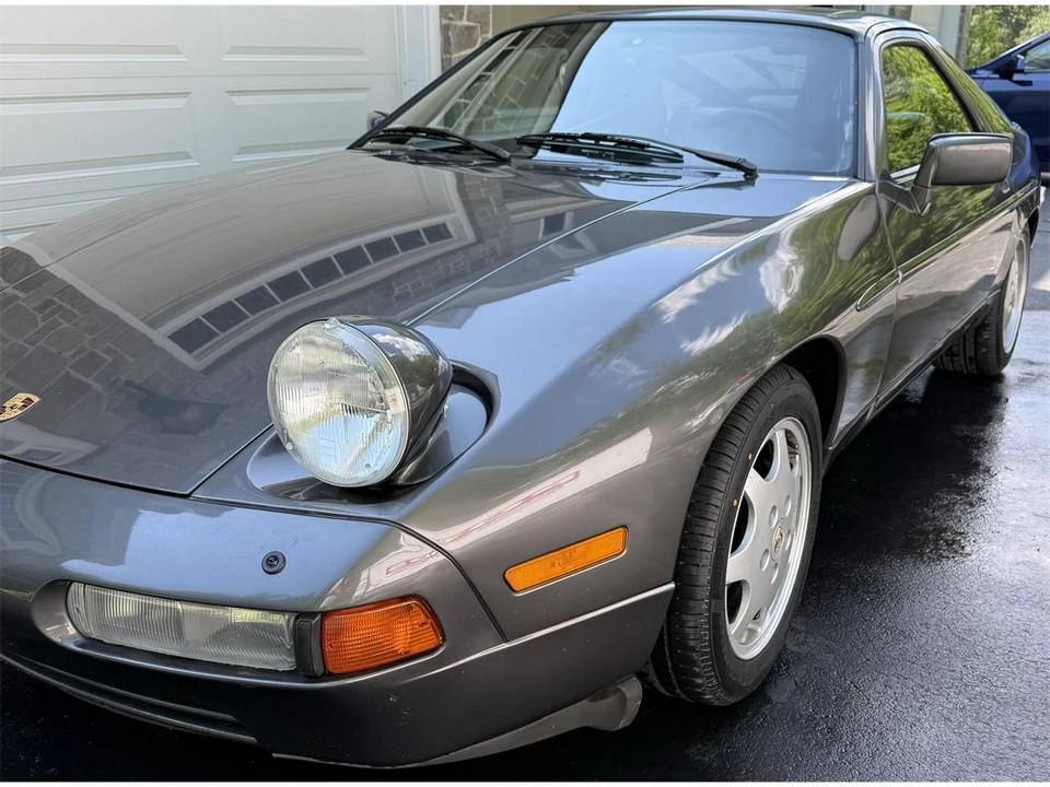 1991 Porsche 928 S4 - Image 8 of 31