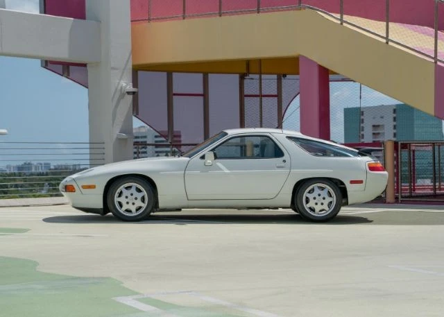 1991 Porsche 928 GT - Image 2 of 20