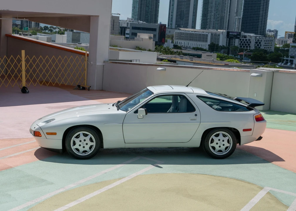 1991 Porsche 928 GT - Image 17 of 31