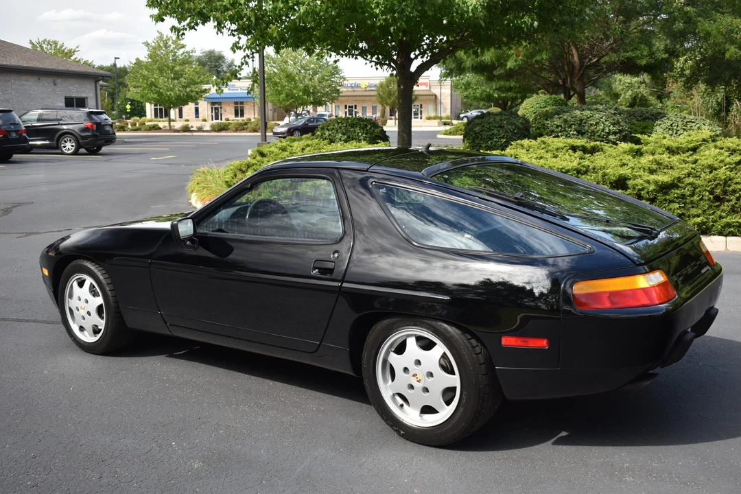 1991 Porsche 928 GT - Image 12 of 31