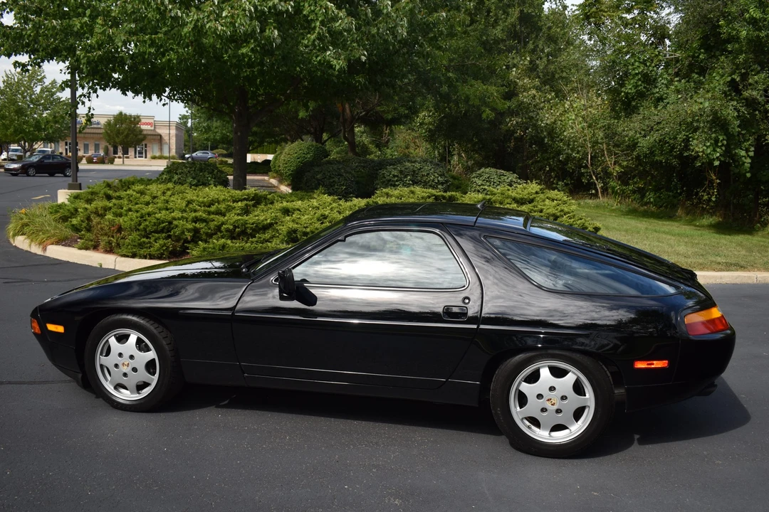 1991 Porsche 928 GT - Image 10 of 31