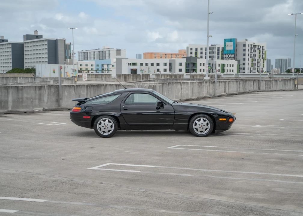 1991 Porsche 928 GT - Image 13 of 31