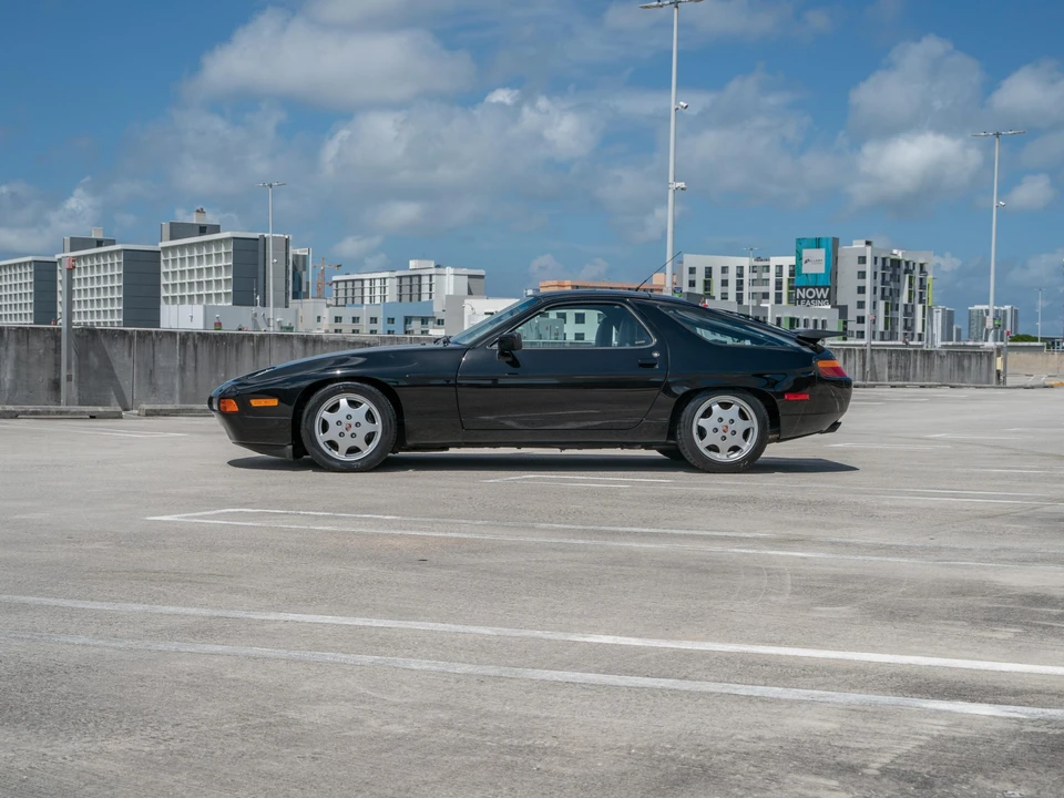 1991 Porsche 928 GT - Image 2 of 31