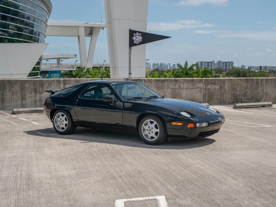 1991 Porsche 928 GT - Image 8 of 31