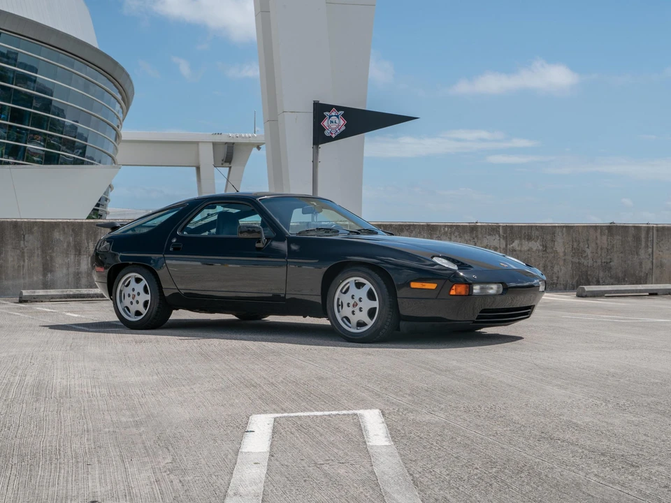 1991 Porsche 928 GT - Image 9 of 31
