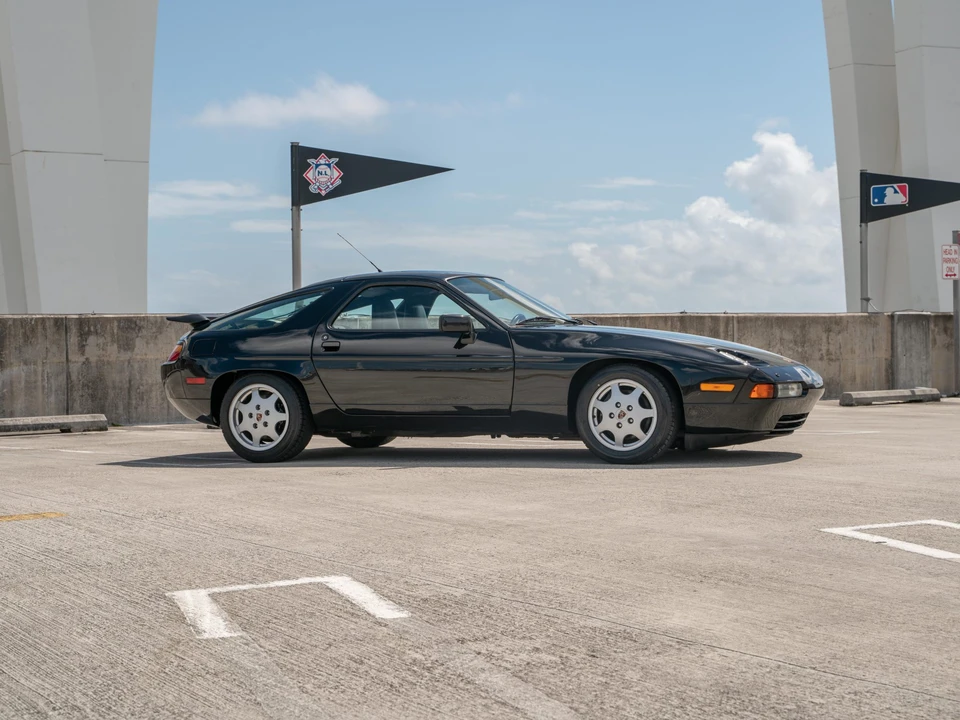 1991 Porsche 928 GT - Image 10 of 31