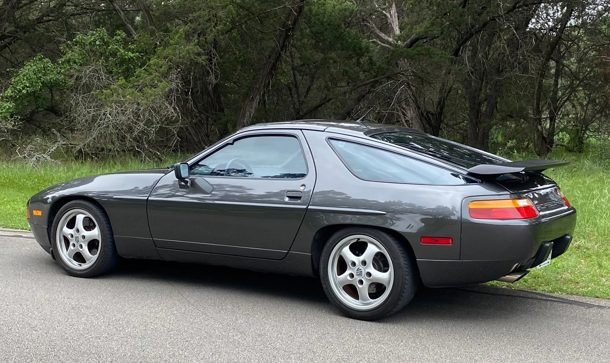 1991 Porsche 928 GT - Image 9 of 19