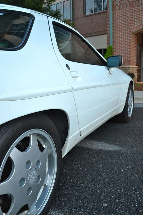 1991 Porsche 928 GT - Image 9 of 31