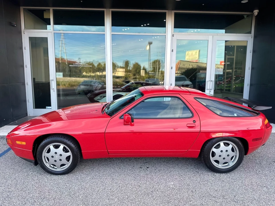 1991 Porsche 928 GT - Image 7 of 29