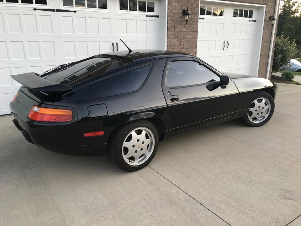 1991 Porsche 928 GT - Image 13 of 31