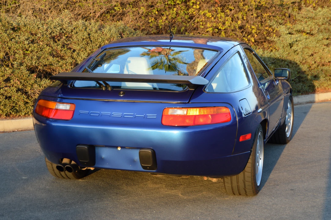1991 Porsche 928 GT - Image 7 of 31