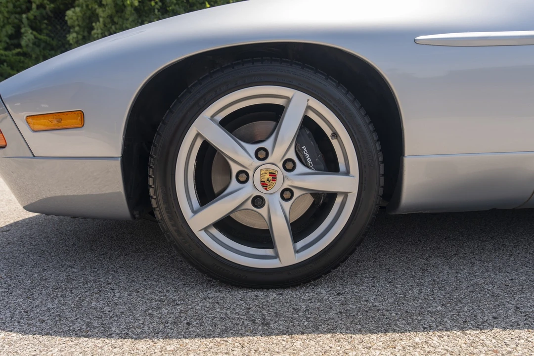 1991 Porsche 928 S4 - Image 14 of 24