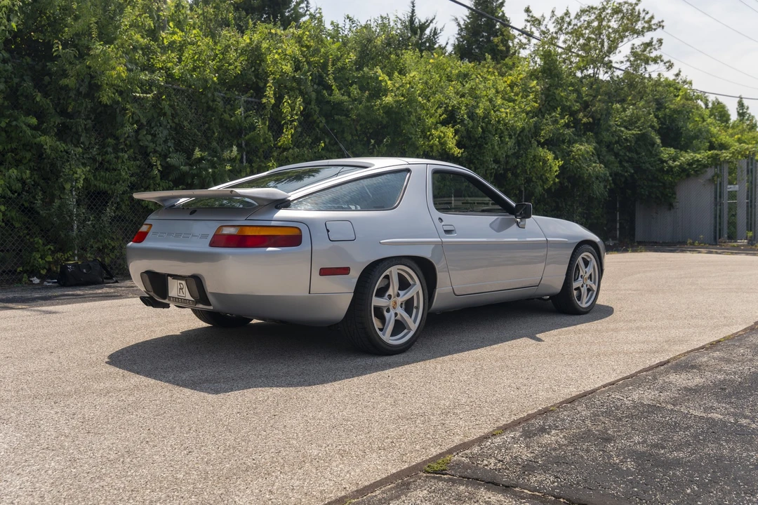 1991 Porsche 928 S4 - Image 5 of 24
