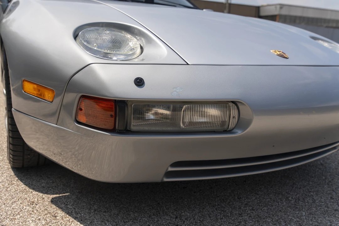 1991 Porsche 928 S4 - Image 12 of 24