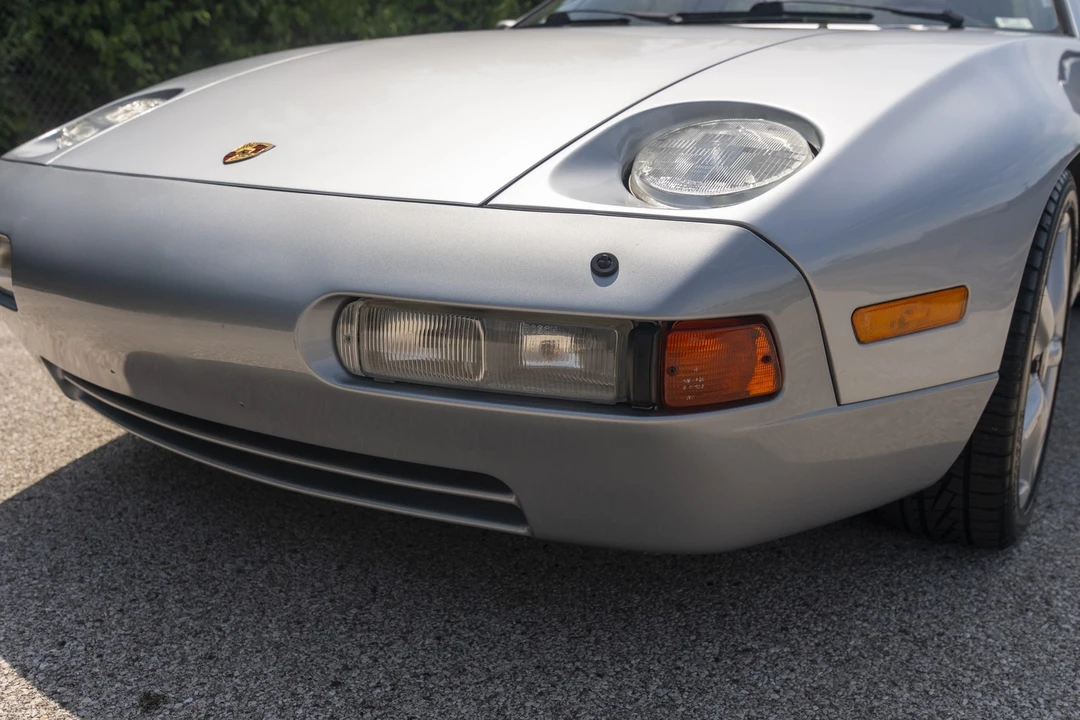 1991 Porsche 928 S4 - Image 13 of 24