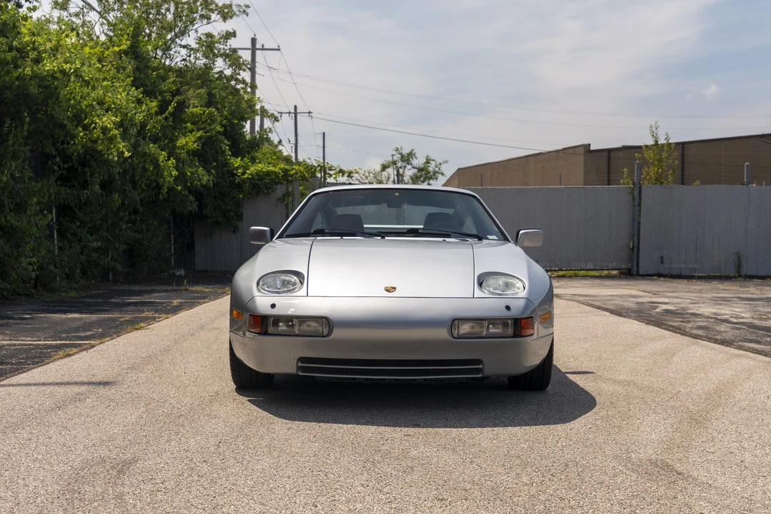 1991 Porsche 928 S4 - Image 2 of 24