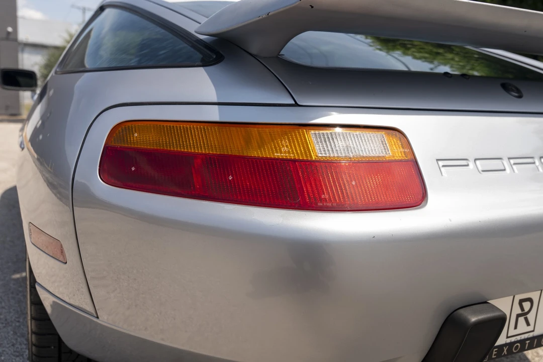 1991 Porsche 928 S4 - Image 22 of 24