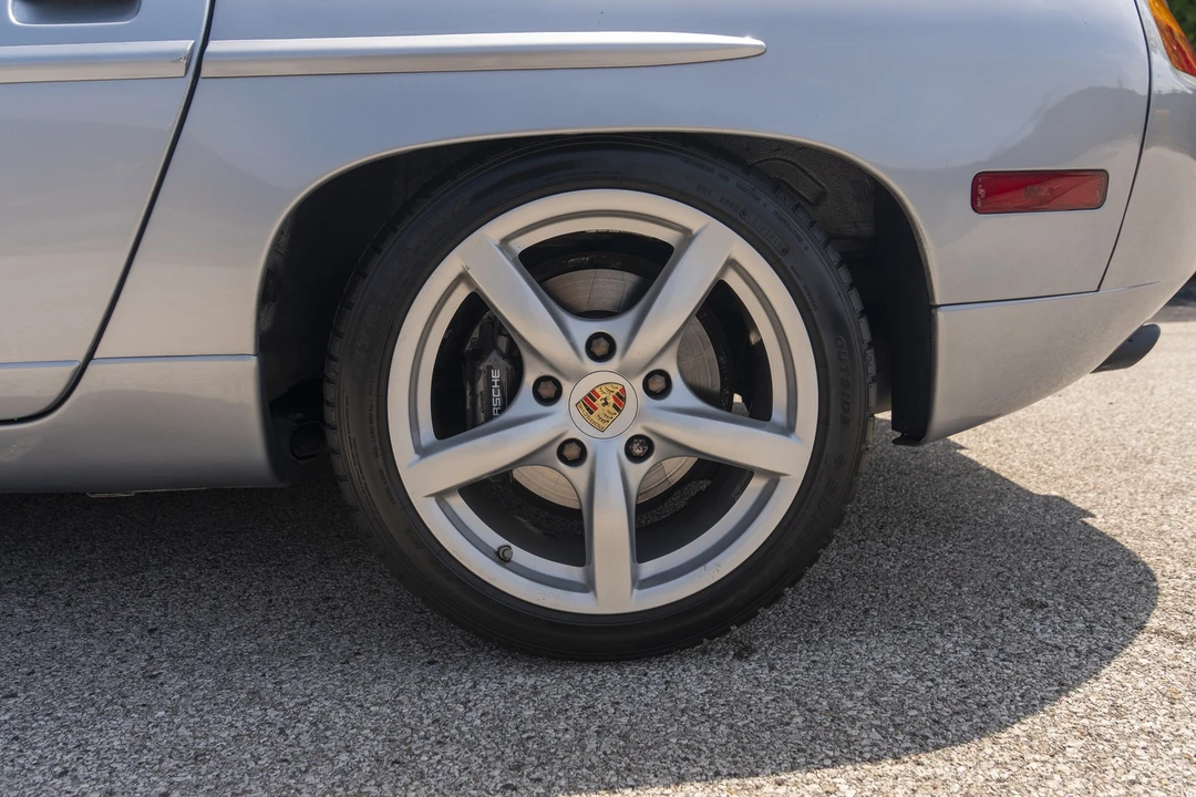 1991 Porsche 928 S4 - Image 15 of 24