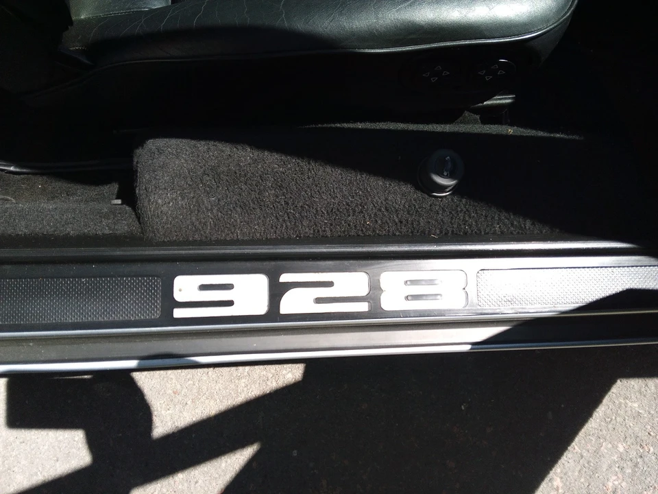 1991 Porsche 928 S4 - Image 10 of 21